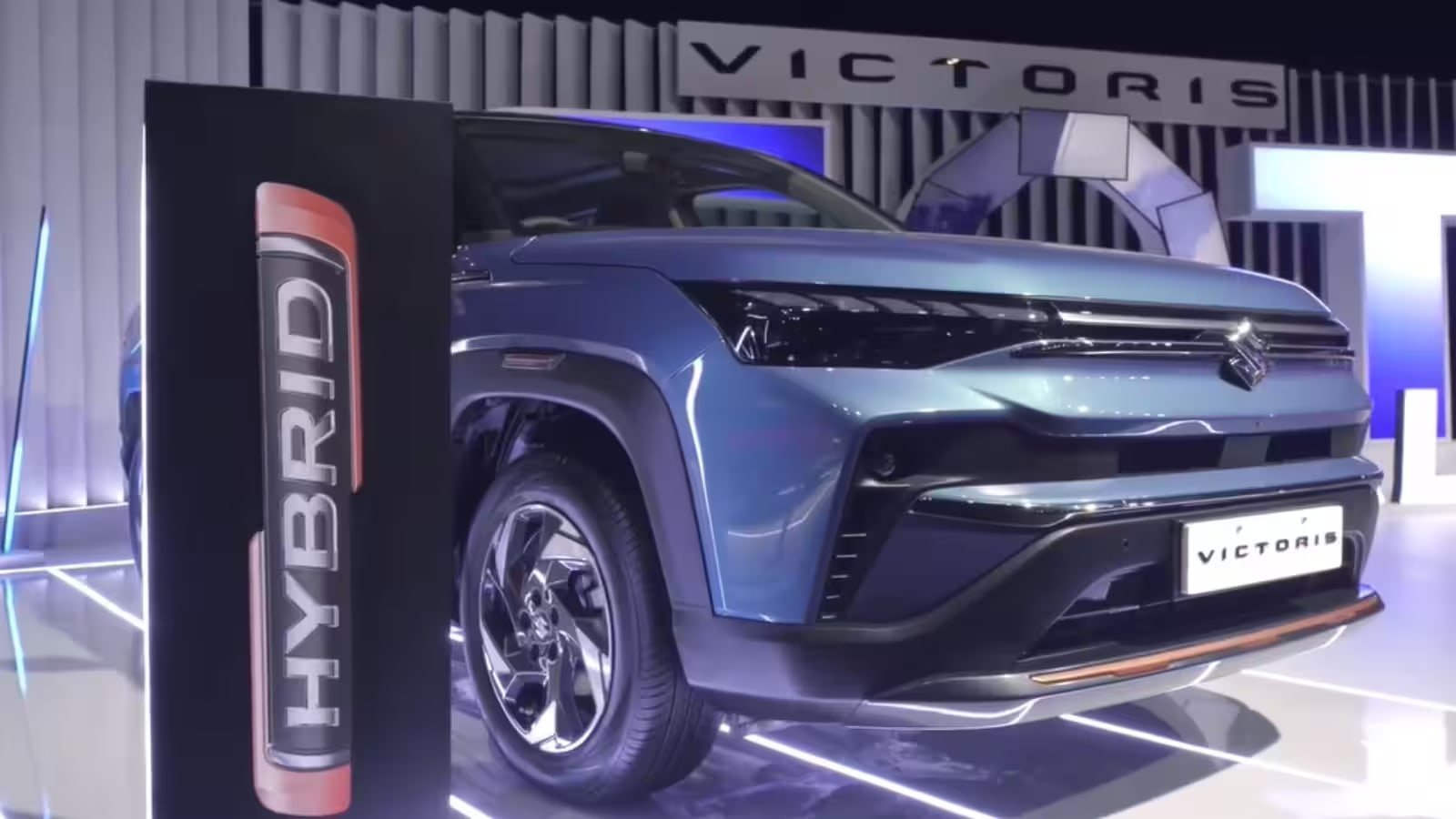 28KM माइलेज वाली Maruti Victoris Aurum हाइब्रिड एडिशन लॉन्च, जानें कीमत