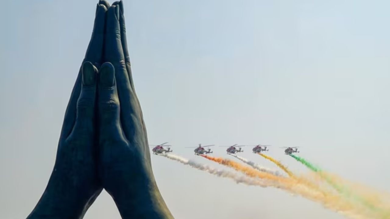 वाराणसी के नमो घाट पर भारतीय वायुसेना का शानदार शक्ति प्रदर्शन