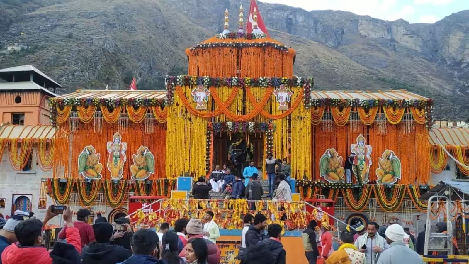 बद्रीनाथ धाम कपाट बंद होने की तारीख तय, जानिए कब तक कर सकते हैं दर्शन