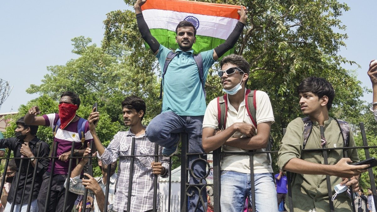 CJP प्रोटेस्ट में लगे ‘हिंदुत्व मुर्दाबाद’ के नारे, 300 लोगों पर FIR