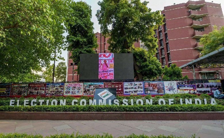 जयराम रमेश ने सुप्रीम कोर्ट में चुनाव आयोग के हलफनामे को भ्रामक बताया