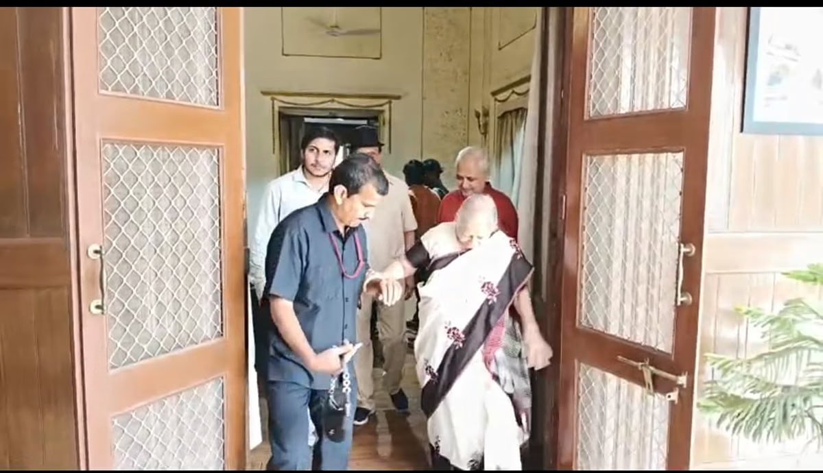 इंदौर के अधूरे प्रोजेक्ट पर ताई ने सीएम से  में बात की