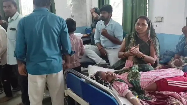सतना में देवी विसर्जन लौटते समय ट्रैक्टर-ट्रॉली बिजली लाइन की चपेट में, 9 घायल
