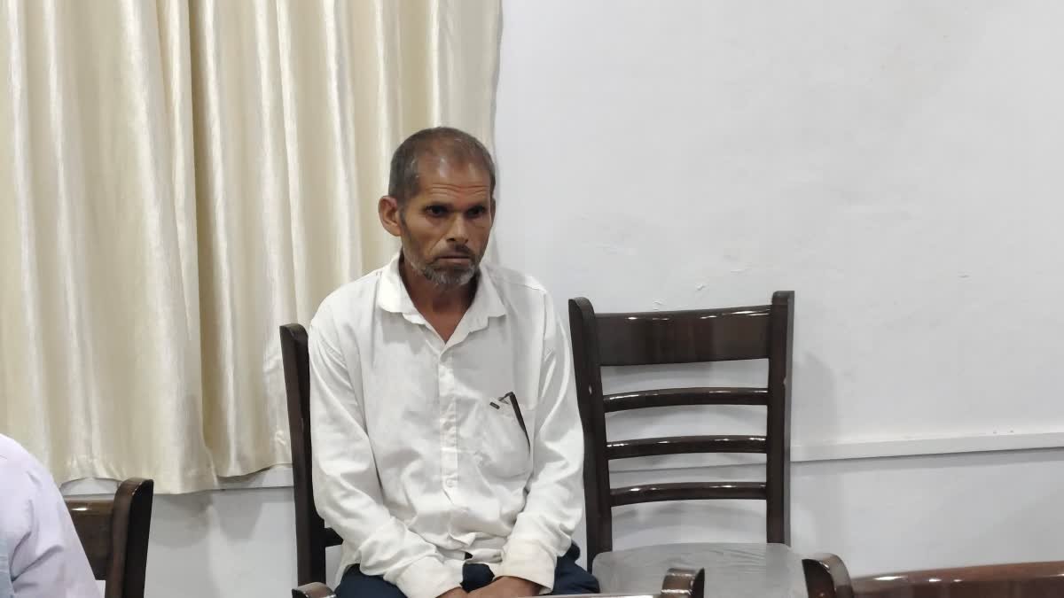 सीधी में लोकायुक्त का ट्रैप, जनजाति कार्य विभाग के कर्मचारी 40 हजार रिश्वत लेते गिरफ्तार